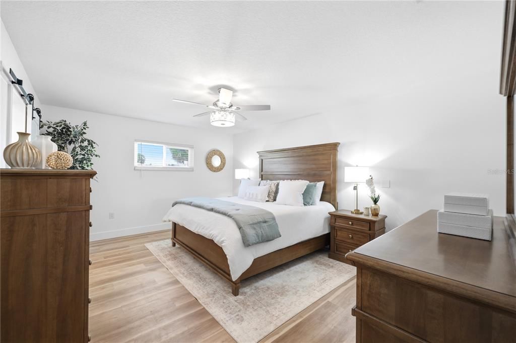 En Venta: $849,000 (4 camas, 2 baños, 2208 Pies cuadrados)