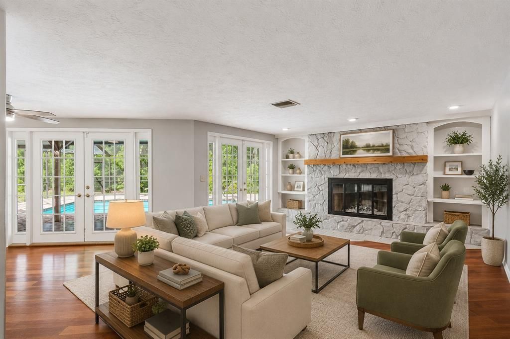 For Sale: $569,900 (4 beds, 2 baths, 2789 Square Feet)