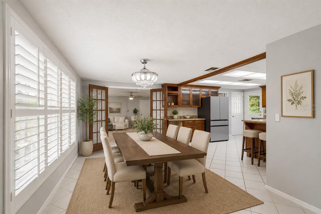For Sale: $569,900 (4 beds, 2 baths, 2789 Square Feet)