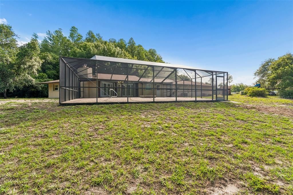 For Sale: $569,900 (4 beds, 2 baths, 2789 Square Feet)