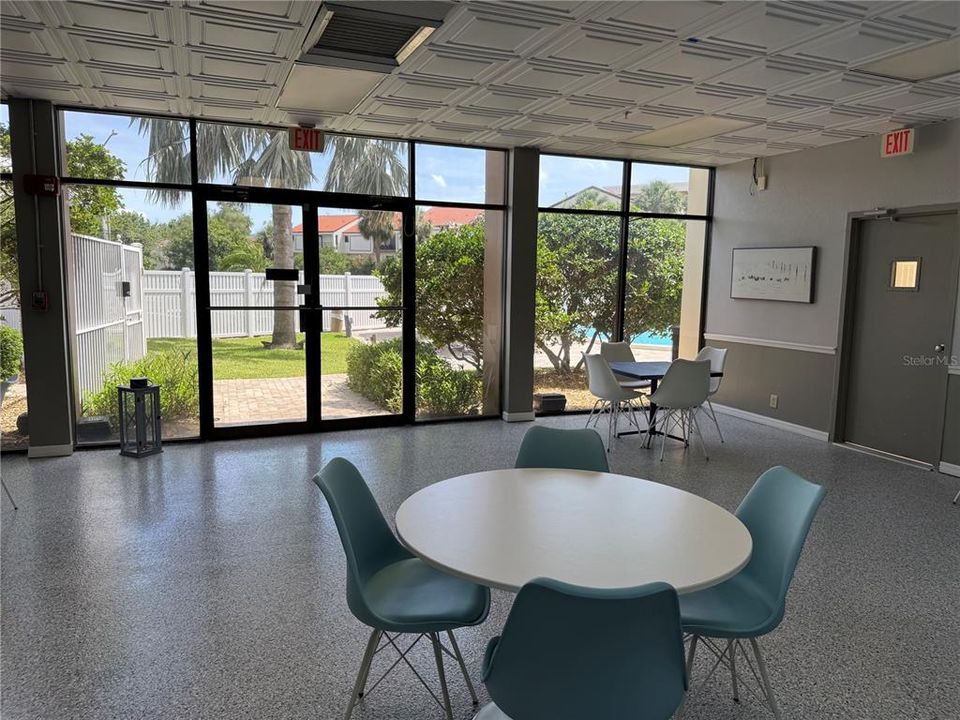 For Sale: $245,000 (0 beds, 1 baths, 439 Square Feet)