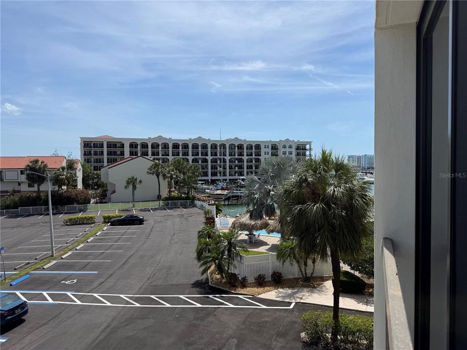 For Sale: $245,000 (0 beds, 1 baths, 439 Square Feet)