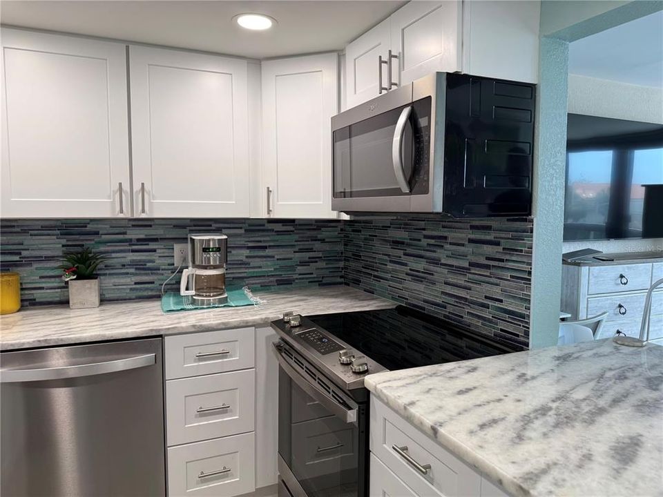 For Sale: $245,000 (0 beds, 1 baths, 439 Square Feet)