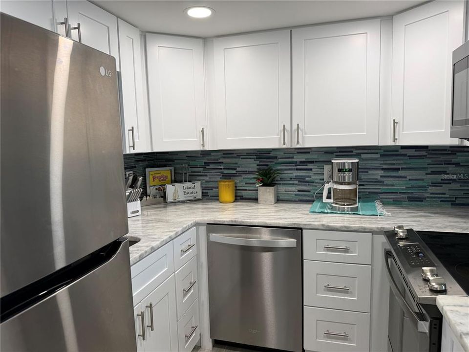 For Sale: $245,000 (0 beds, 1 baths, 439 Square Feet)