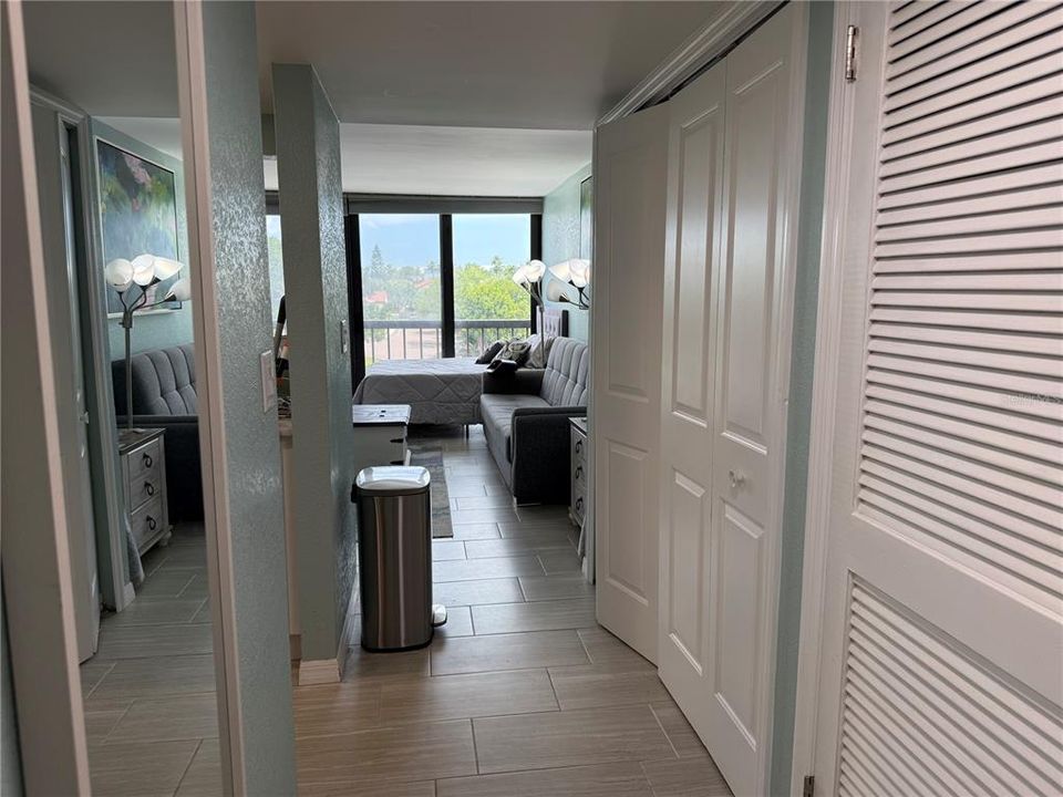 For Sale: $245,000 (0 beds, 1 baths, 439 Square Feet)