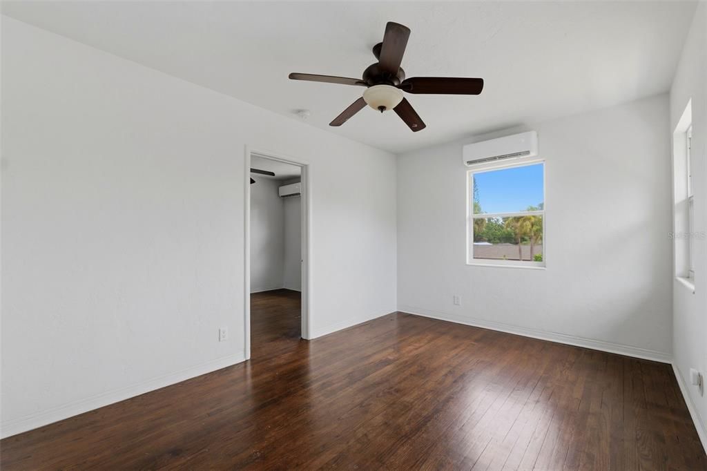 En Venta: $1,595,000 (5 camas, 0 baños, 3857 Pies cuadrados)