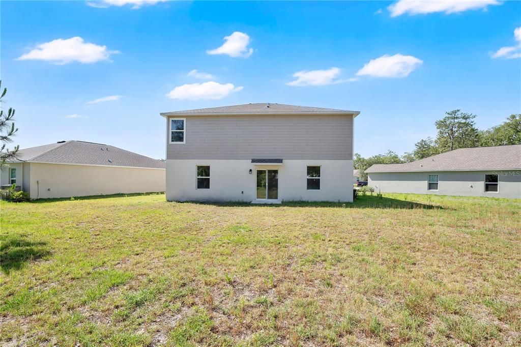 Под контрактом: $349,000 (5 спален, 3 ванн, 2451 Квадратных фут)