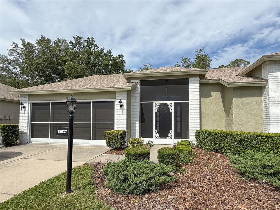 For Sale: $239,900 (2 beds, 2 baths, 1664 Square Feet)