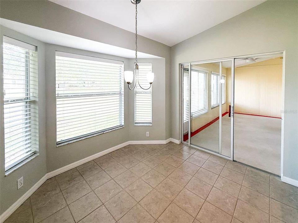 For Sale: $239,900 (2 beds, 2 baths, 1664 Square Feet)