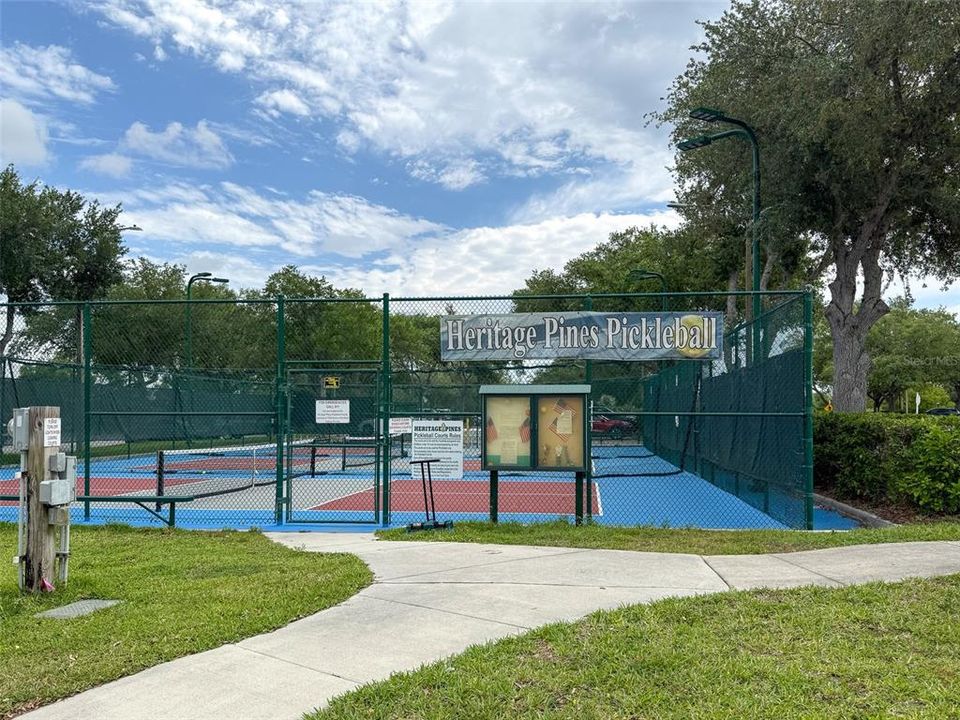 For Sale: $239,900 (2 beds, 2 baths, 1664 Square Feet)