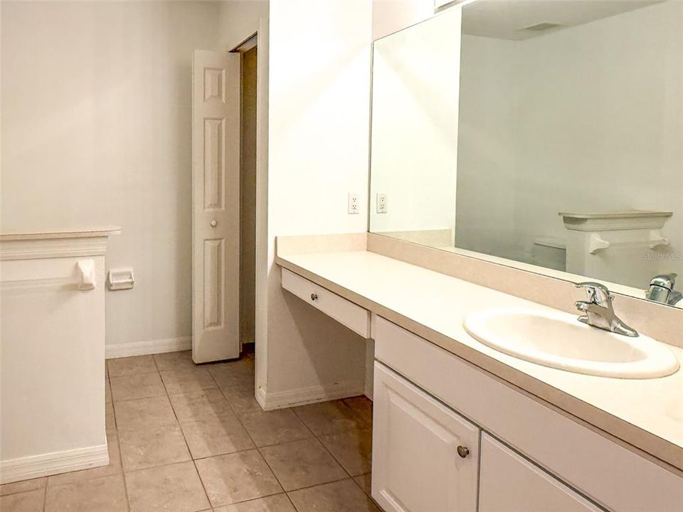 For Sale: $239,900 (2 beds, 2 baths, 1664 Square Feet)