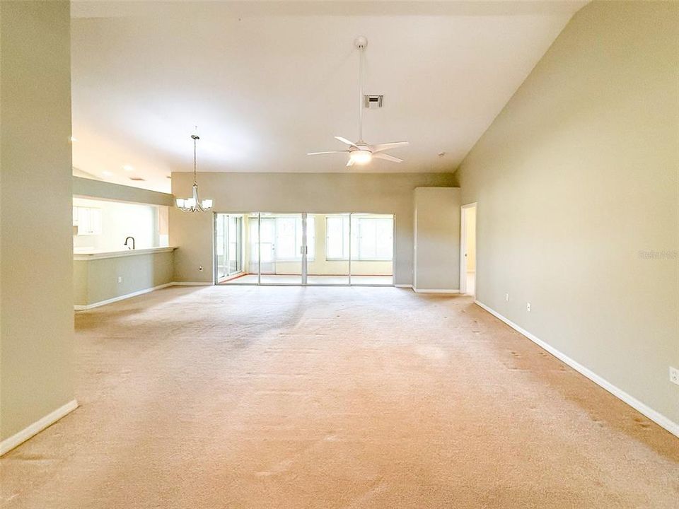 For Sale: $239,900 (2 beds, 2 baths, 1664 Square Feet)