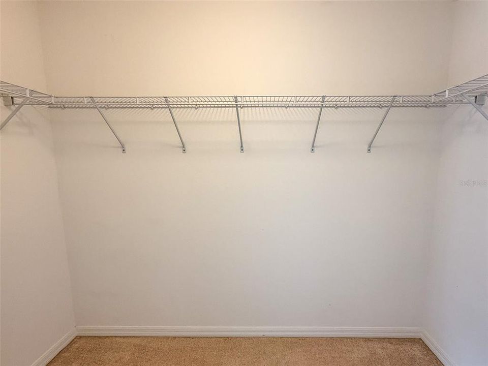 For Sale: $239,900 (2 beds, 2 baths, 1664 Square Feet)