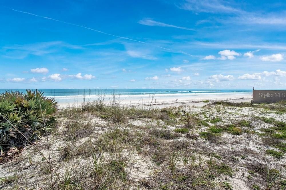 En Venta: $2,300,000 (1.25 acres)