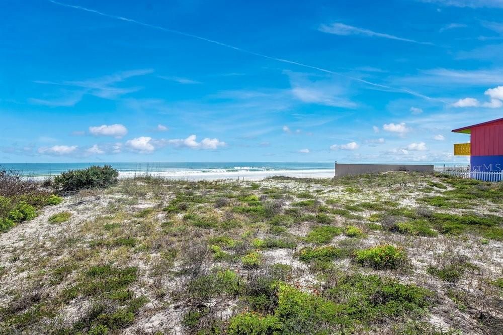 En Venta: $2,300,000 (1.25 acres)