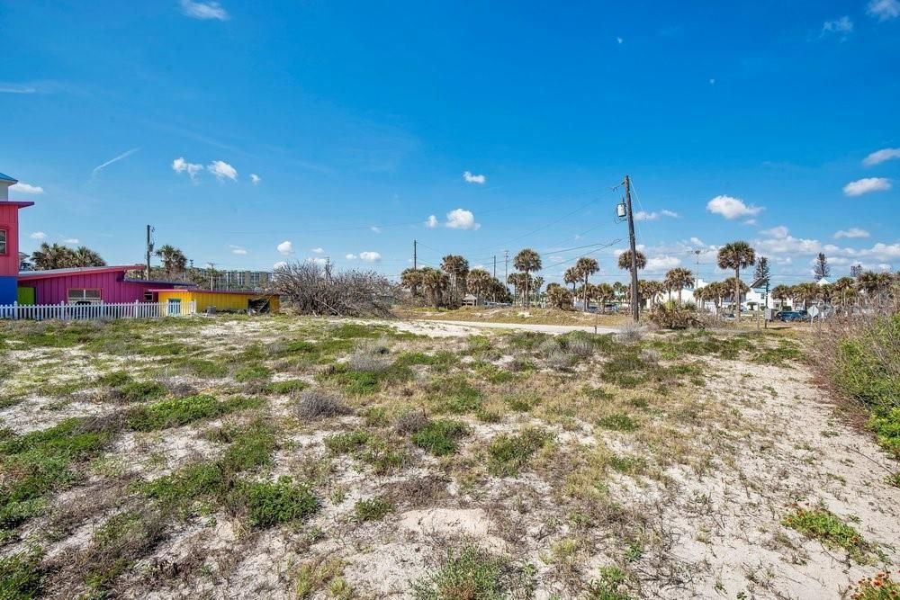En Venta: $2,300,000 (1.25 acres)