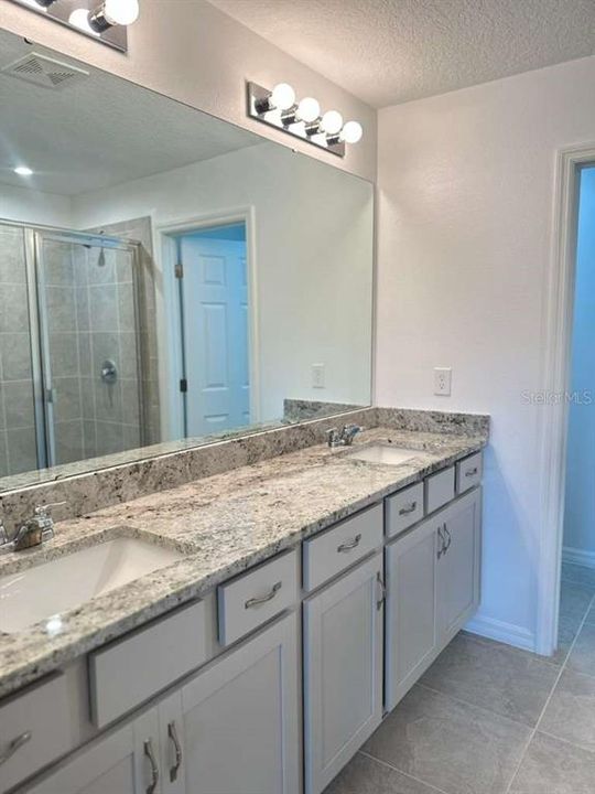 For Rent: $2,750 (3 beds, 2 baths, 1547 Square Feet)
