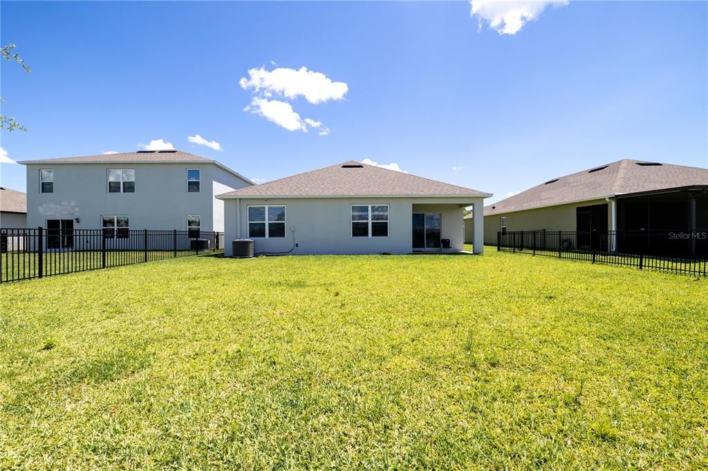 For Rent: $2,500 (4 beds, 2 baths, 1855 Square Feet)