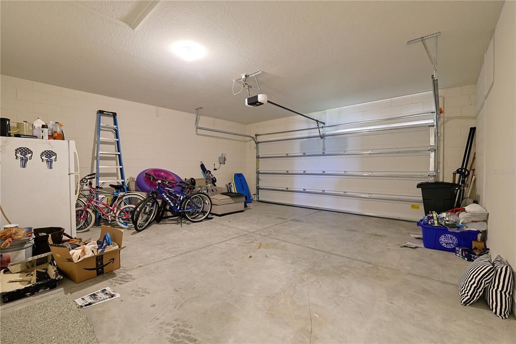 For Rent: $2,500 (4 beds, 2 baths, 1855 Square Feet)