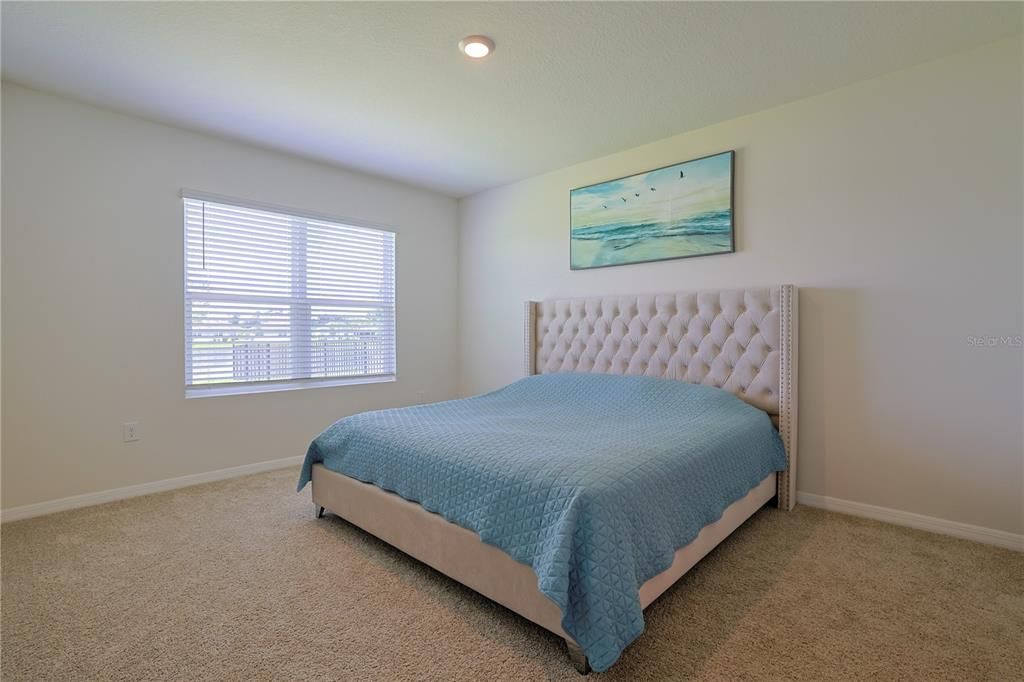 For Rent: $2,500 (4 beds, 2 baths, 1855 Square Feet)