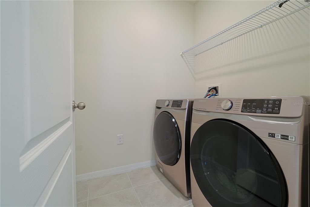 For Rent: $2,500 (4 beds, 2 baths, 1855 Square Feet)