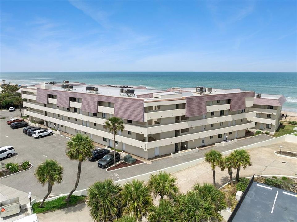 For Sale: $275,000 (1 beds, 1 baths, 924 Square Feet)