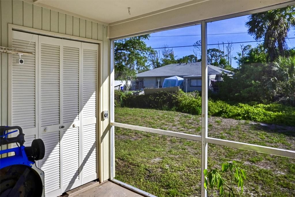 待售: $315,000 (4 贝兹, 0 浴室, 1540 平方英尺)