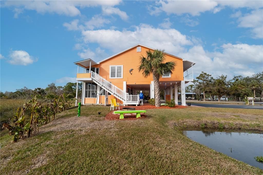 For Sale: $550,000 (4 beds, 4 baths, 1920 Square Feet)