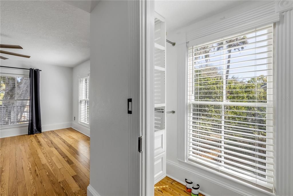 Active With Contract: $1,375,000 (4 beds, 3 baths, 2410 Square Feet)