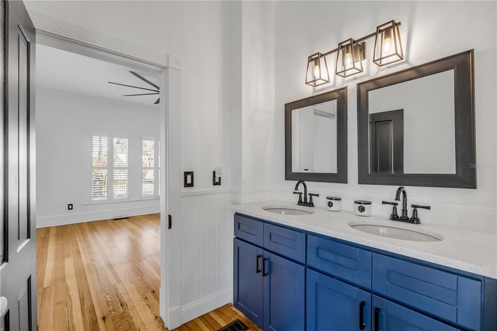 Active With Contract: $1,375,000 (4 beds, 3 baths, 2410 Square Feet)