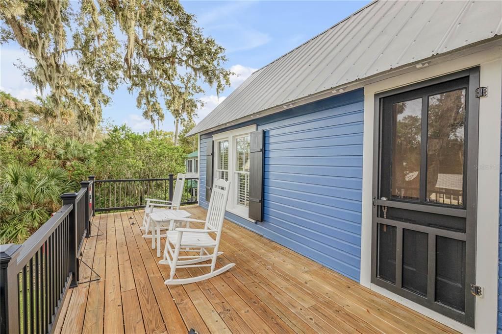 Active With Contract: $1,375,000 (4 beds, 3 baths, 2410 Square Feet)
