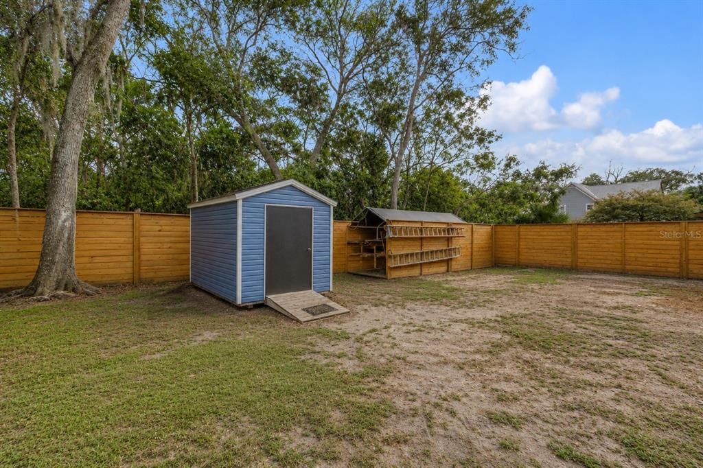 Active With Contract: $1,375,000 (4 beds, 3 baths, 2410 Square Feet)