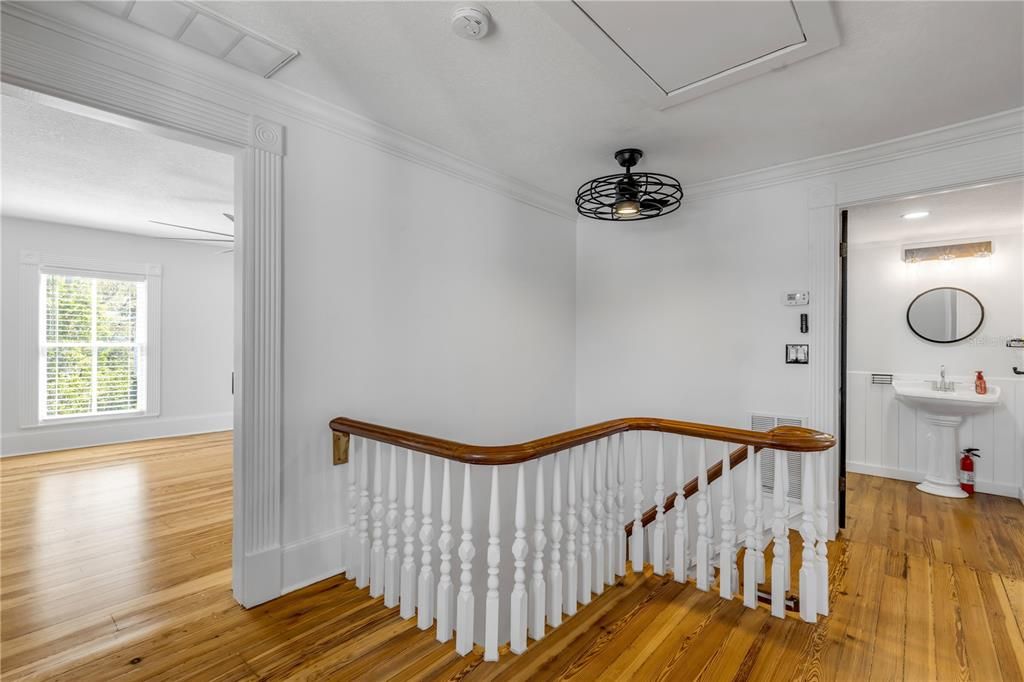 Active With Contract: $1,375,000 (4 beds, 3 baths, 2410 Square Feet)