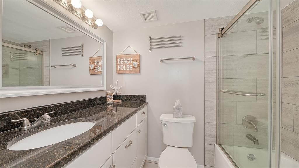 En Venta: $475,000 (2 camas, 2 baños, 867 Pies cuadrados)