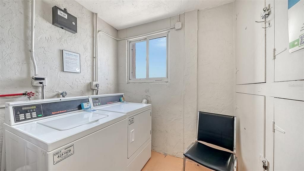 En Venta: $475,000 (2 camas, 2 baños, 867 Pies cuadrados)