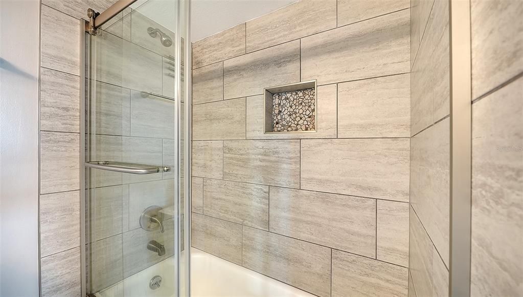 En Venta: $475,000 (2 camas, 2 baños, 867 Pies cuadrados)