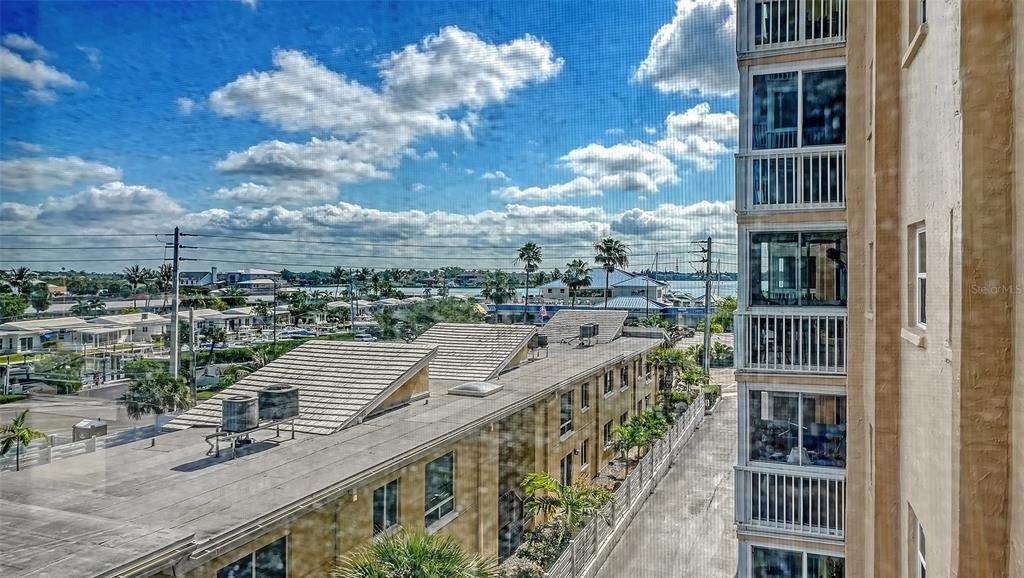 En Venta: $475,000 (2 camas, 2 baños, 867 Pies cuadrados)