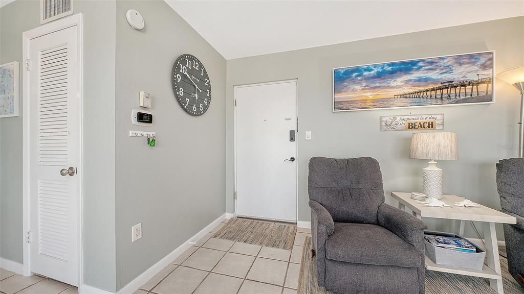 En Venta: $475,000 (2 camas, 2 baños, 867 Pies cuadrados)