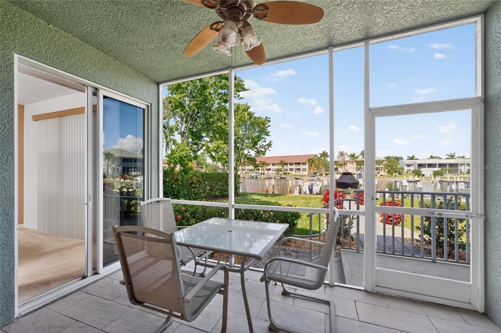 Active With Contract: $270,000 (3 beds, 2 baths, 1556 Square Feet)