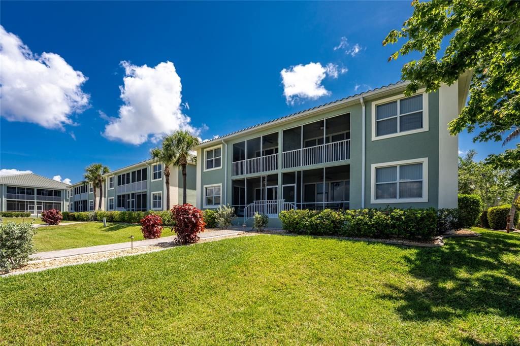 Active With Contract: $270,000 (3 beds, 2 baths, 1556 Square Feet)