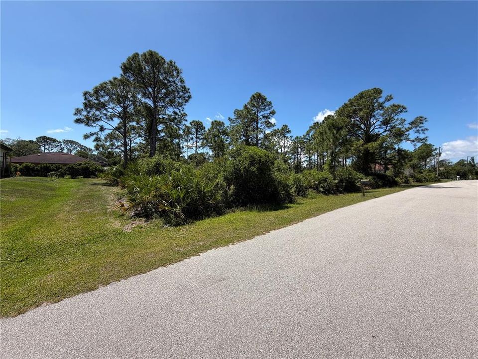 Activo con contrato: $50,900 (0.32 acres)