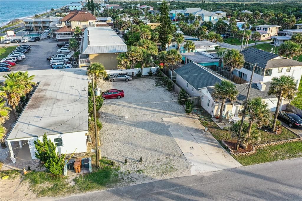 For Sale: $350,000 (0.12 acres)