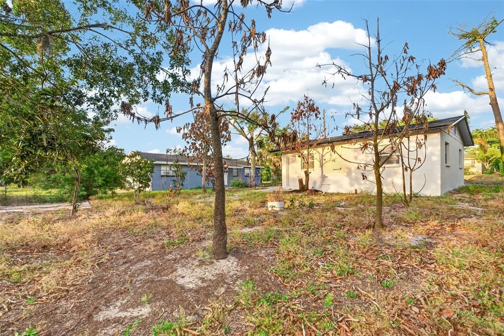 Active With Contract: $139,900 (2 beds, 1 baths, 644 Square Feet)