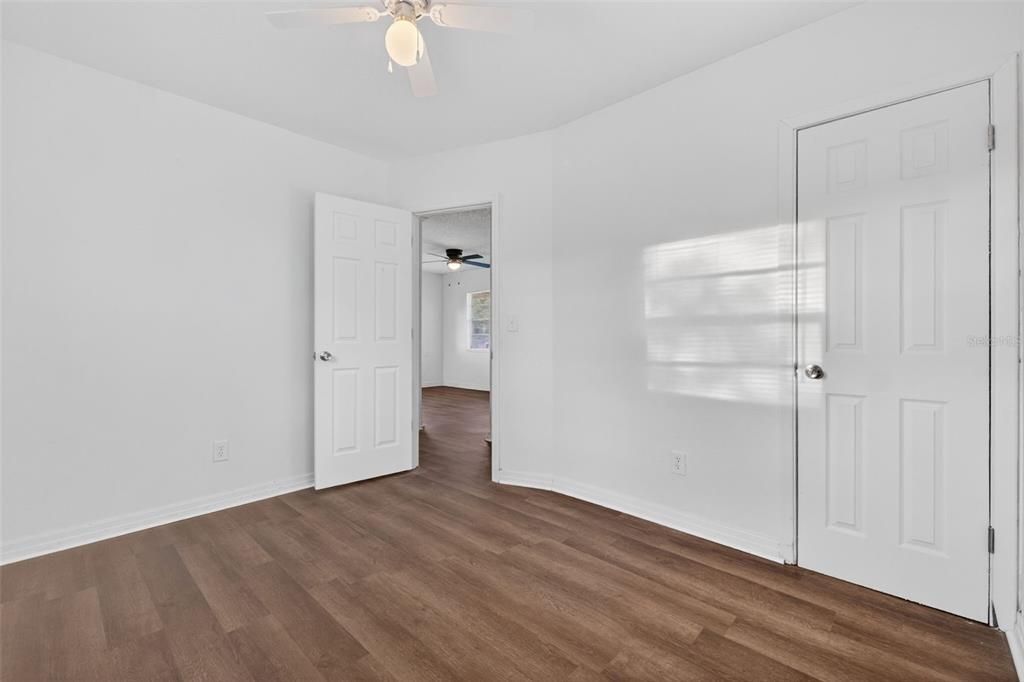 Active With Contract: $139,900 (2 beds, 1 baths, 644 Square Feet)