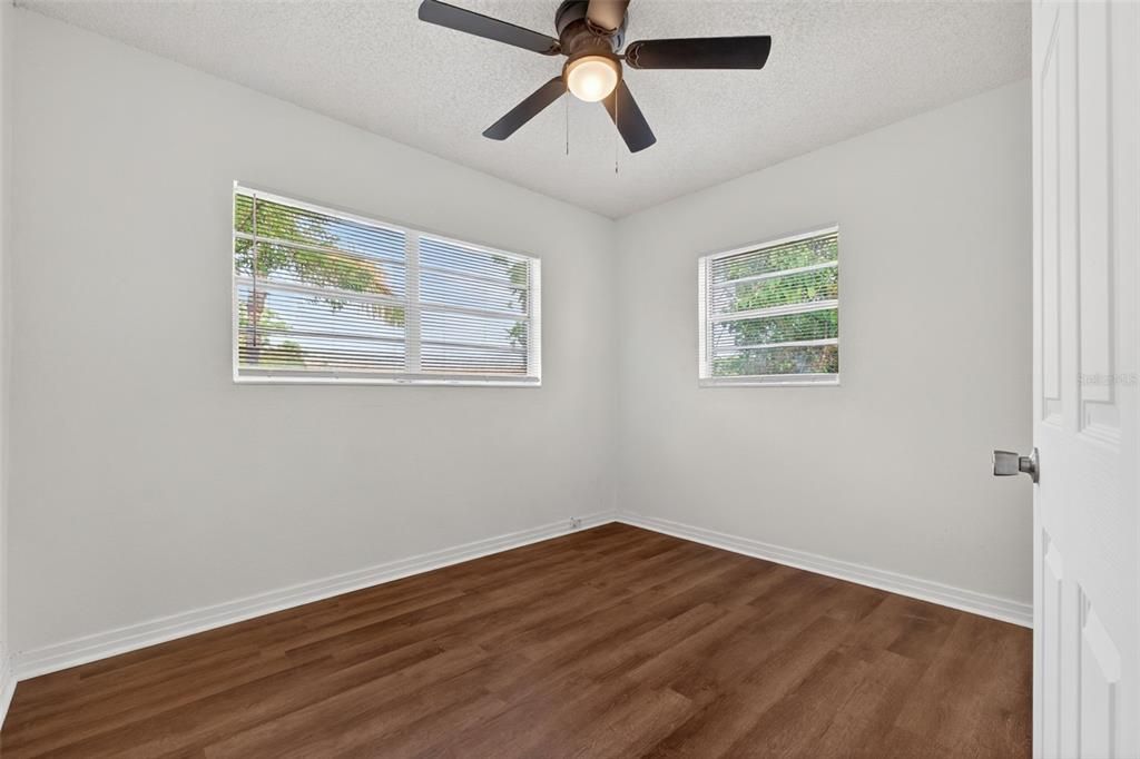 Active With Contract: $139,900 (2 beds, 1 baths, 644 Square Feet)