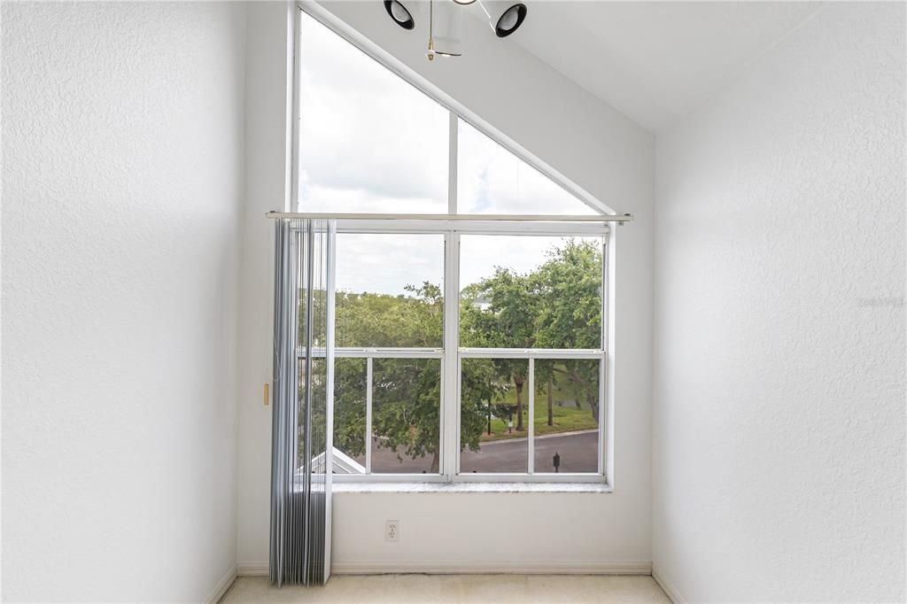 For Sale: $424,900 (3 beds, 4 baths, 2174 Square Feet)