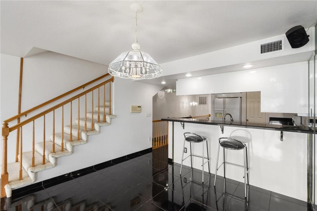 For Sale: $424,900 (3 beds, 4 baths, 2174 Square Feet)