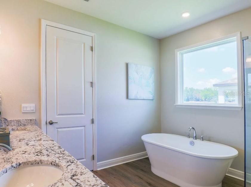 For Sale: $626,990 (4 beds, 3 baths, 2677 Square Feet)