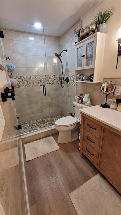 For Sale: $126,900 (1 beds, 1 baths, 1055 Square Feet)