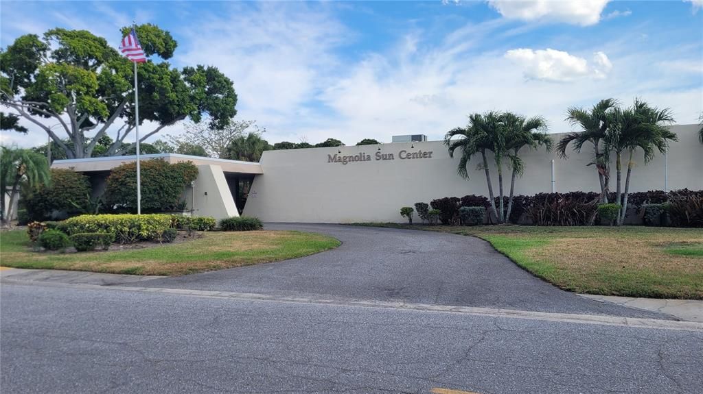 For Sale: $126,900 (1 beds, 1 baths, 1055 Square Feet)